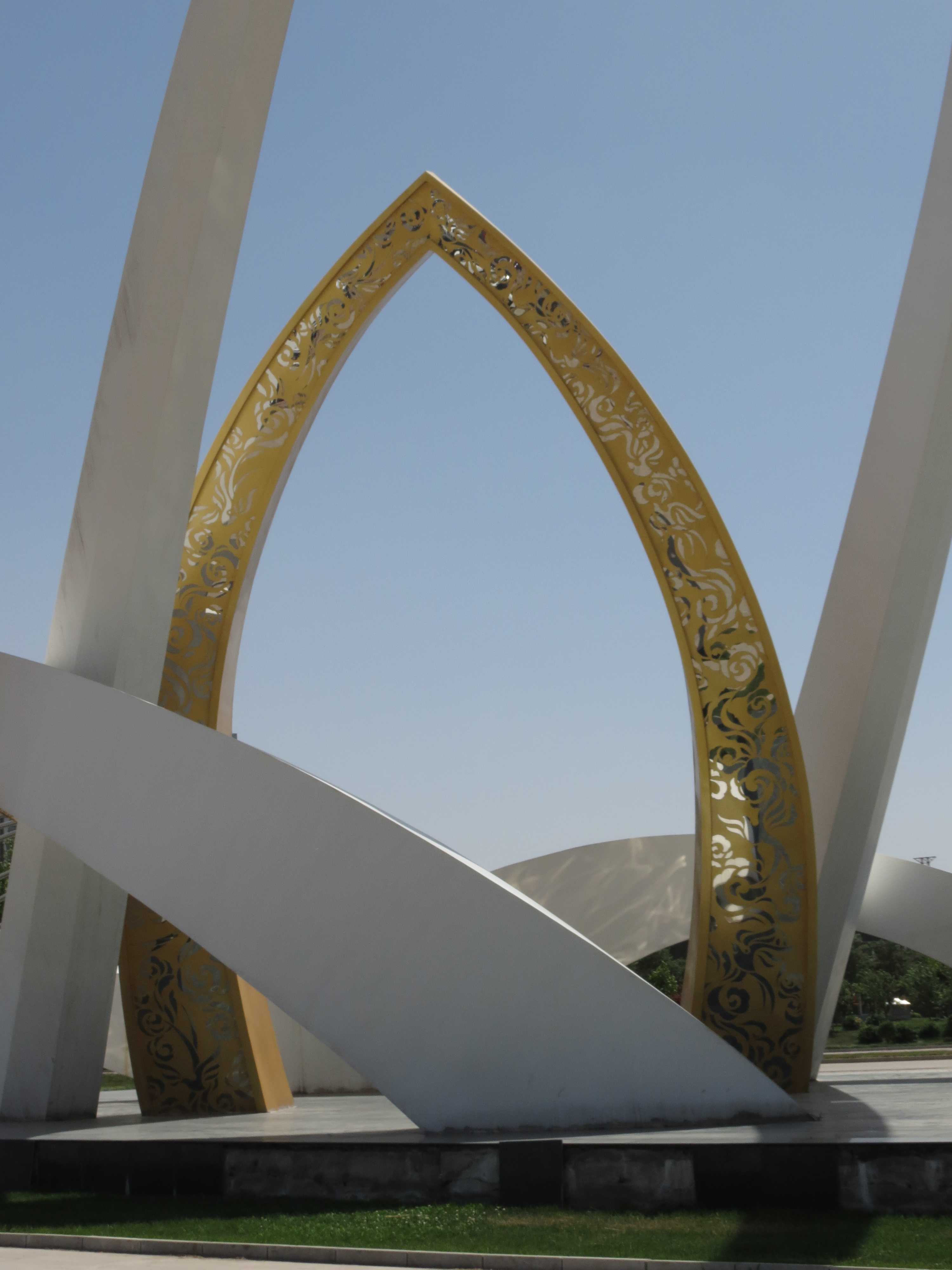 大型不銹鋼雕塑，機(jī)場不銹鋼雕塑，廣場景觀雕塑