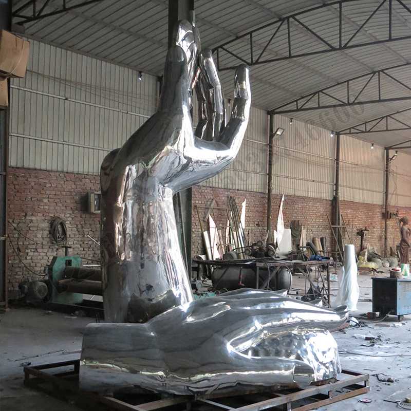 手托水滴雕塑，不銹鋼手托水滴雕塑，手托水滴景觀雕塑