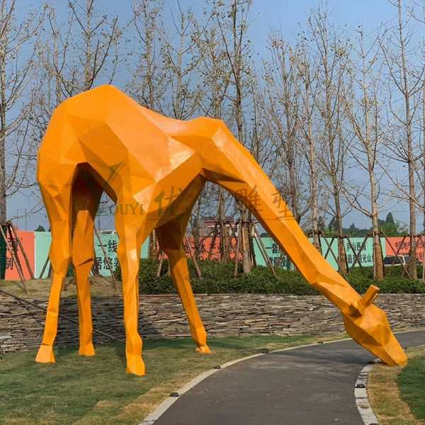 園林景觀雕塑擺放的時(shí)候要考慮哪些方面呢？