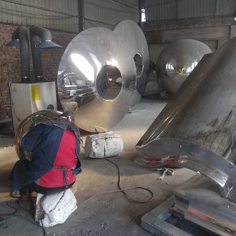 不銹鋼雕塑廠家，景觀雕塑定制