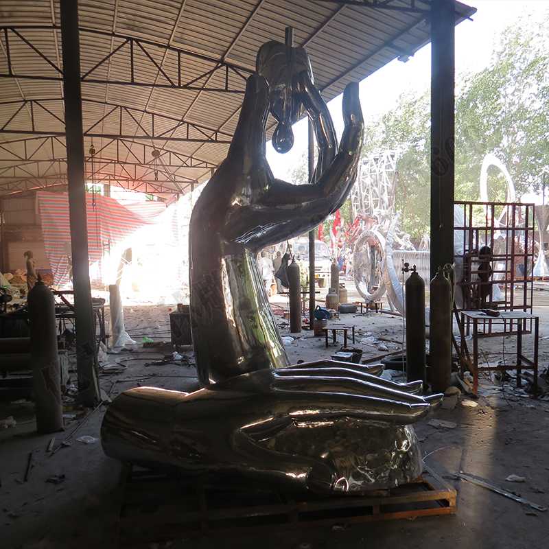 水滴景觀雕塑，不銹鋼手托水滴雕塑，景觀水滴雕塑