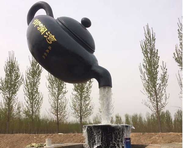 景觀雕塑定制，天壺雕塑，流水茶壺雕塑