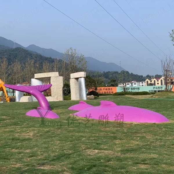 小區(qū)景觀雕塑規(guī)劃時(shí)要注意什么呢？