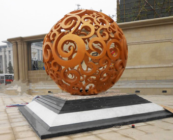 不銹鋼雕塑價(jià)格的影響因素有哪些？